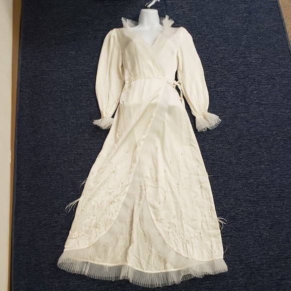Hill House Womens White Silk Wrap Robe Size XS Beaded Feathers Tulle V-Neck Luxe - Picture 1 of 12